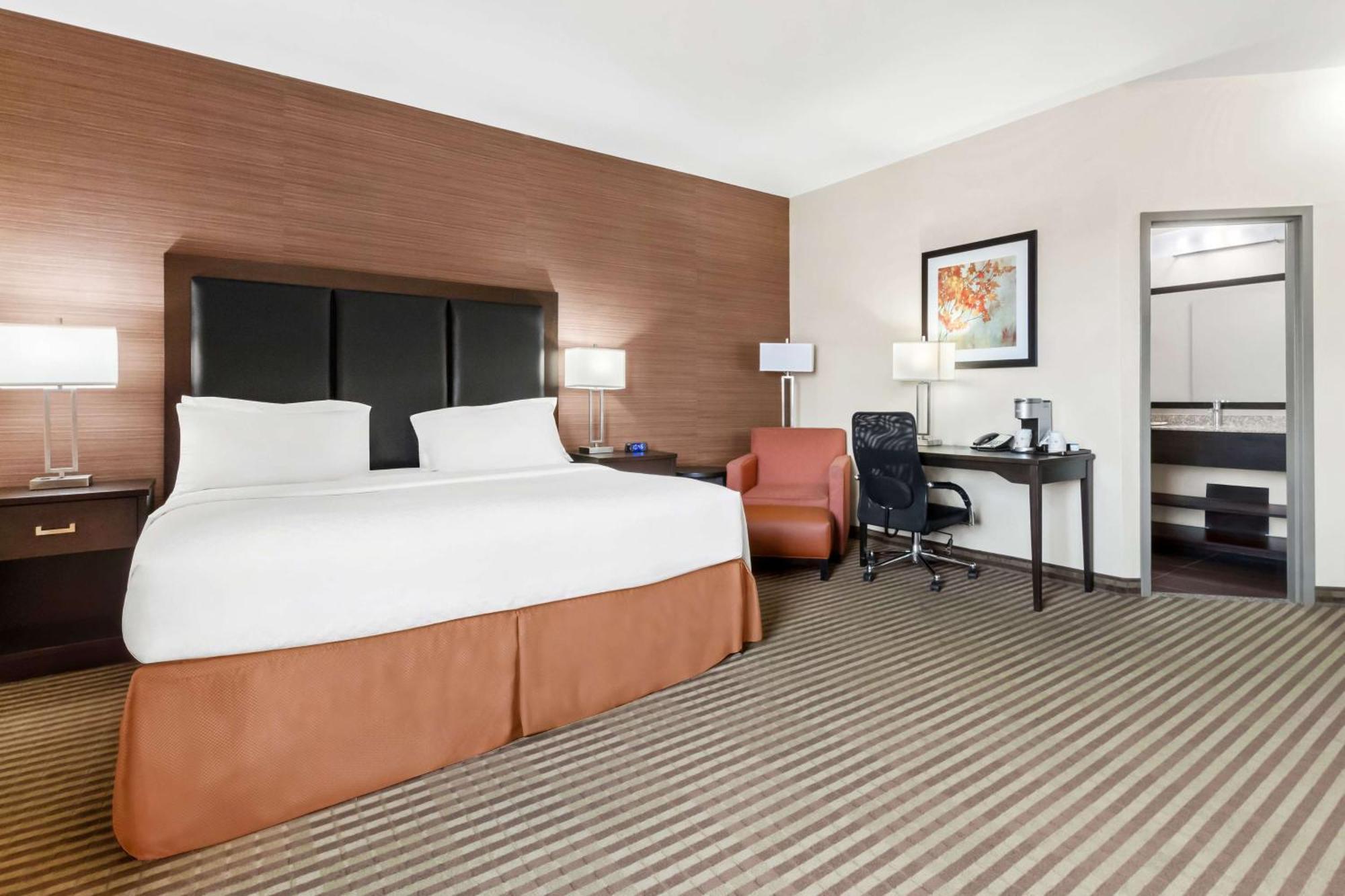 Best Western Plus Fergus Hotel Exterior foto