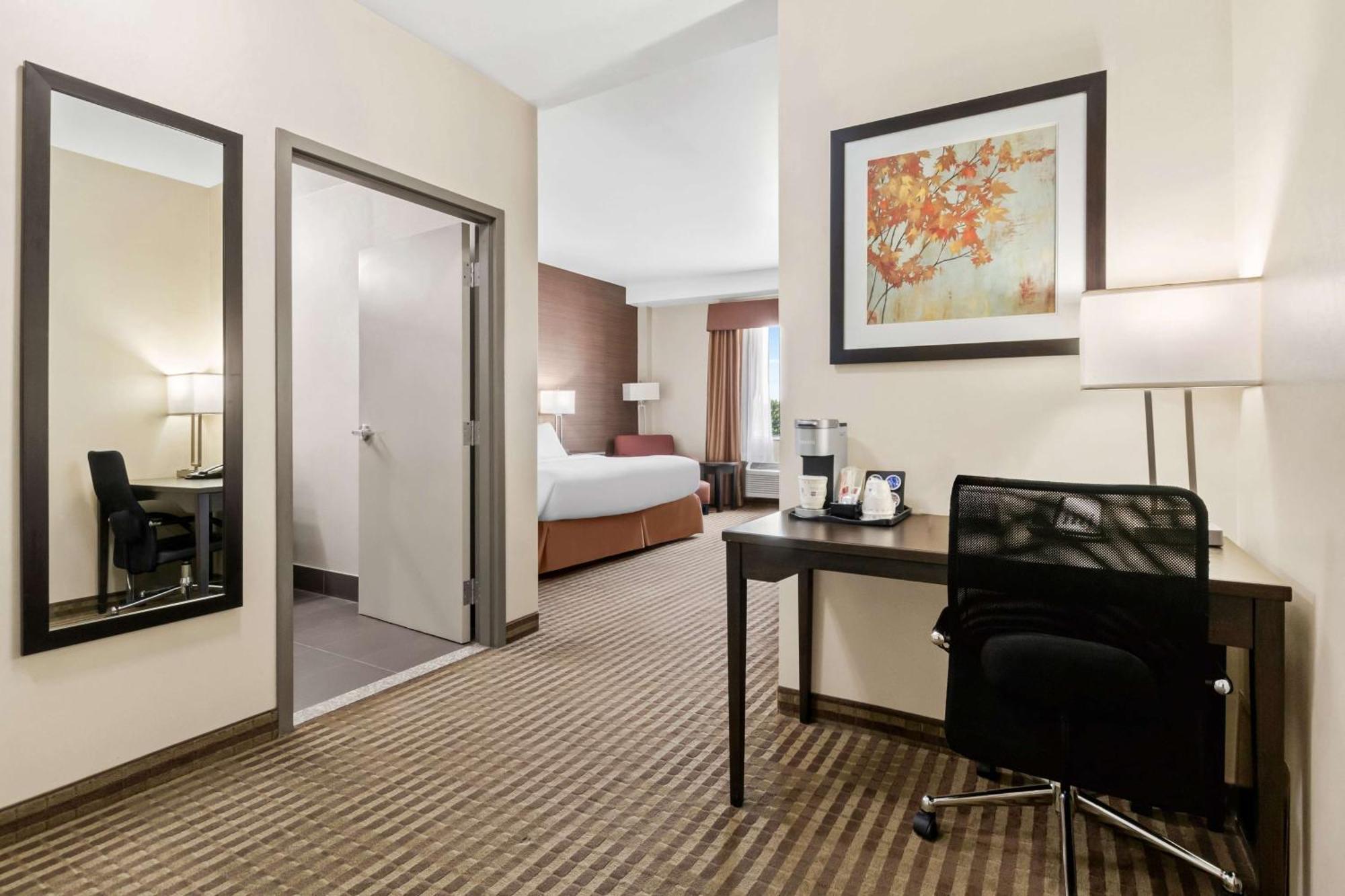 Best Western Plus Fergus Hotel Exterior foto
